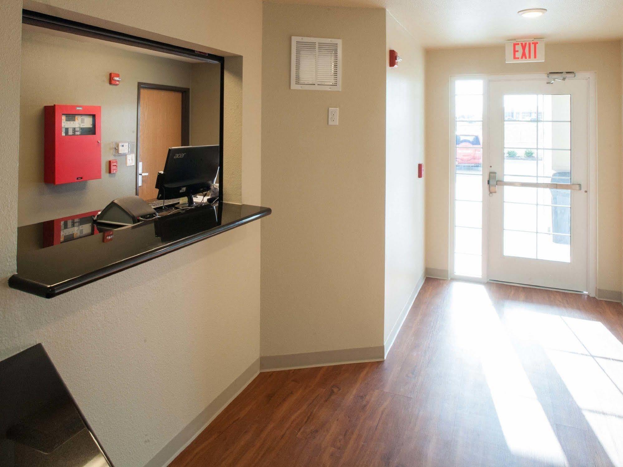 Extended Stay America Select Suites - Fort Myers Exterior photo