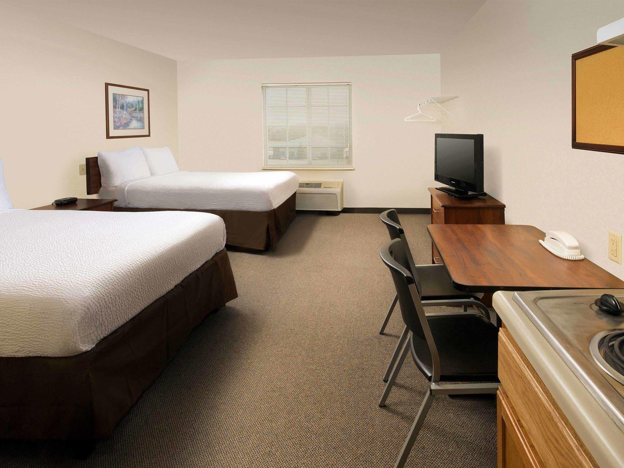 Extended Stay America Select Suites - Fort Myers Exterior photo